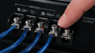 Connexion amplificateur auto : guide pratique étape par étape